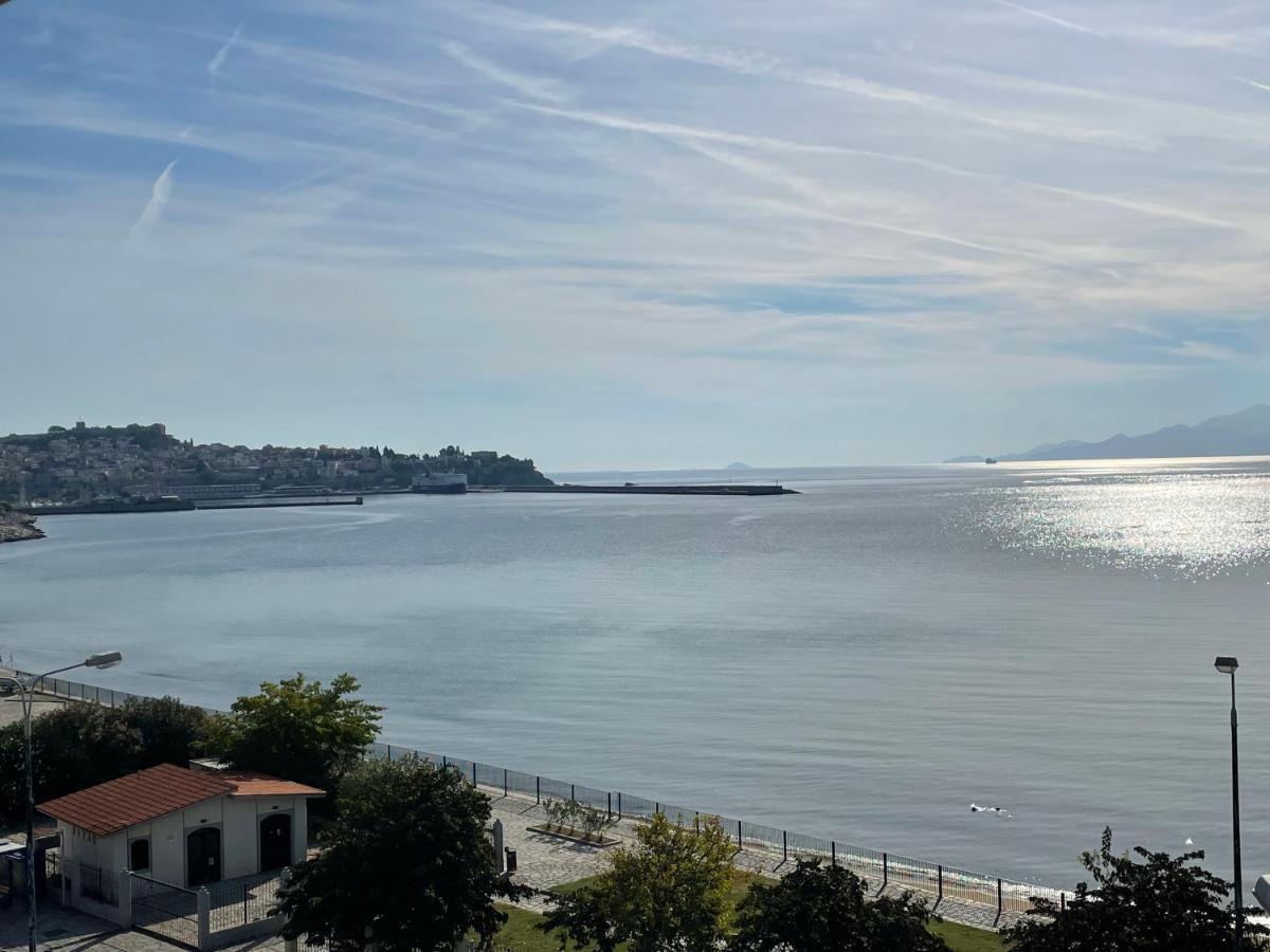 Seaside Loft Kavala Apartment ภายนอก รูปภาพ